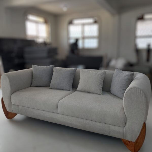 Comfortable 3 seater sofa