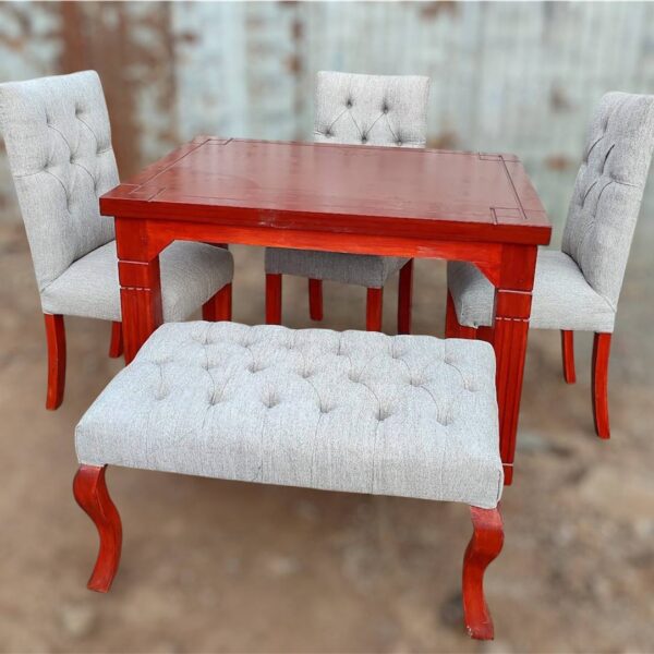 Elegant 4 seater dining table